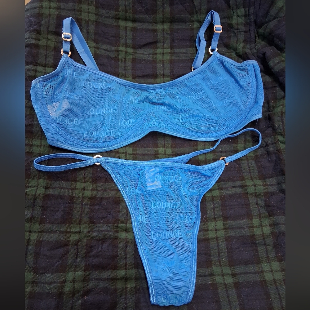 LOUNGE Blue Sheer Intimates Set size L